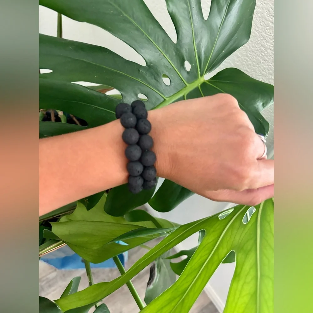 Lava stone bracelet (one)